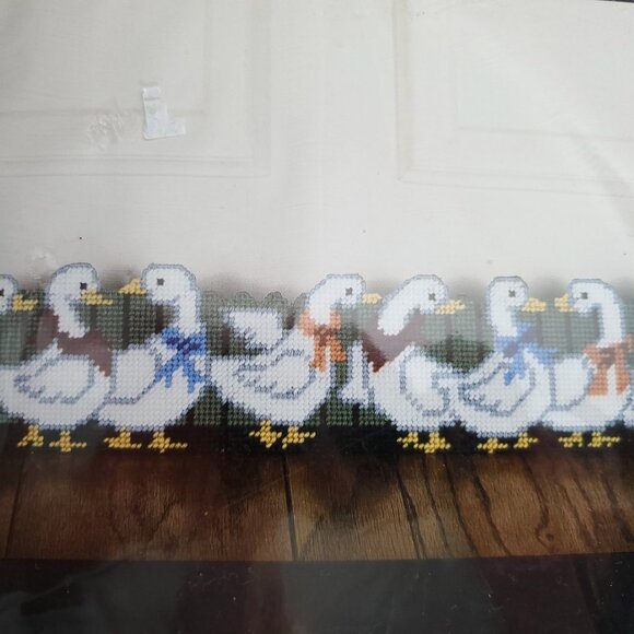 Bucilla Plastic Canvas Kit Geese Ducks Wall Hanging Door Draftstop Farmhouse - Picture 1 of 5